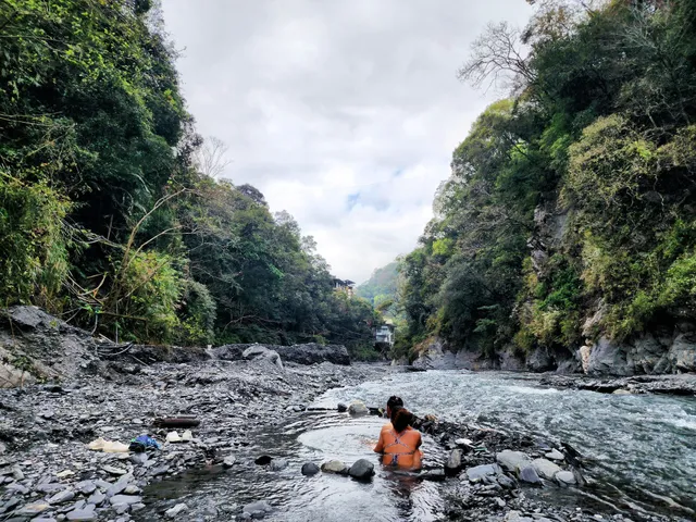 Lushan Ye Xi Hot Spring