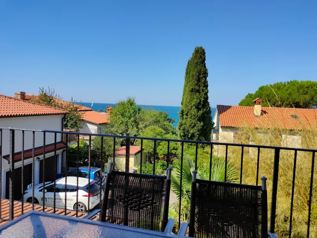 Apartment & Rooms Lilis