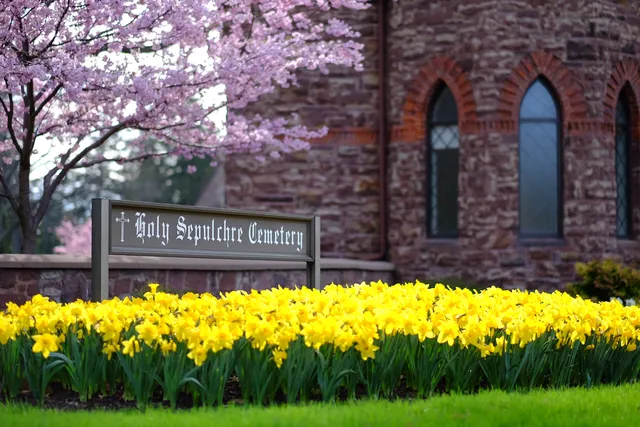 Holy Sepulchre Cemetery