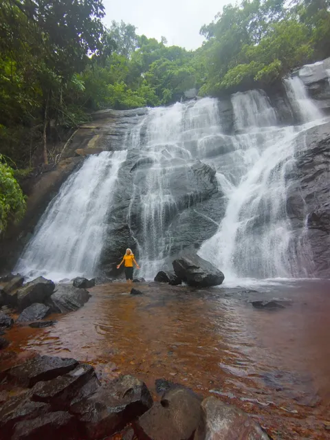 Alakapuri water falls view point