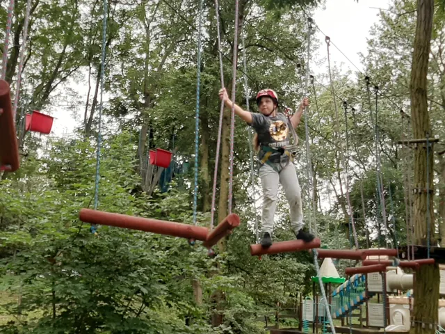 Jumpy Park s.c. Park linowy Park rozrywki Atrakcje dla dzieci