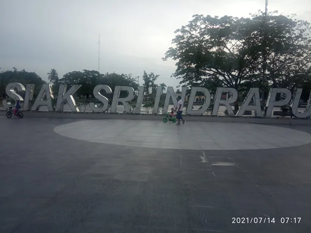 Taman Tengku Mahratu