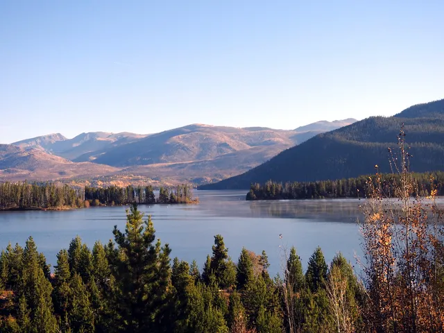 Shadow Mountain Lake