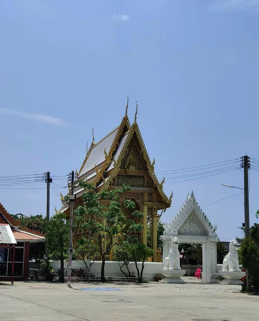 Wat Khuan Khan