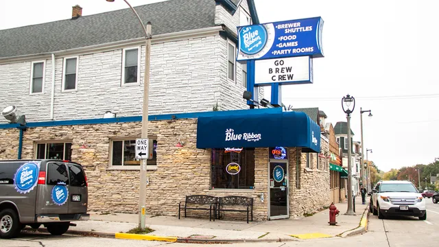 J&B's Blue Ribbon Bar & Grill