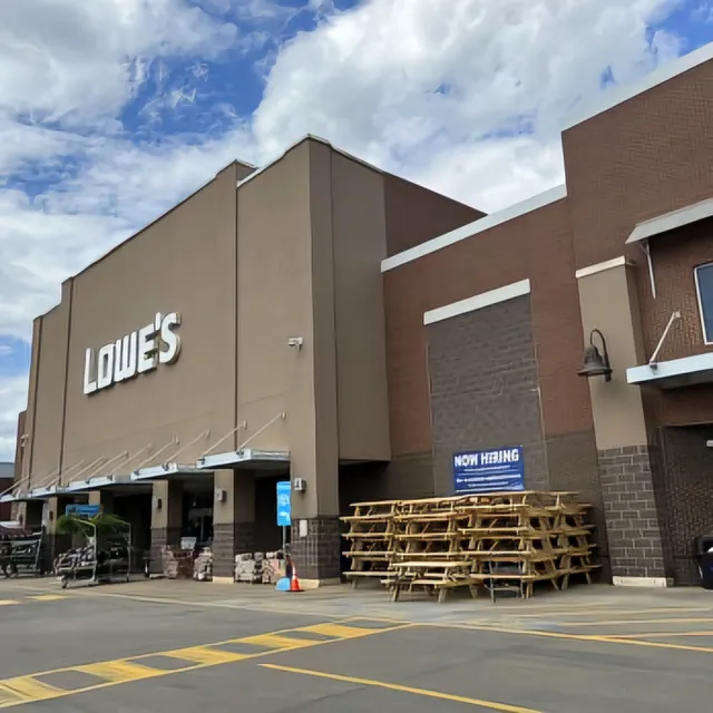 Lowe's Garden Center