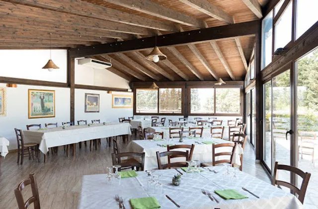 Lo Sperone Ristorante Maneggio