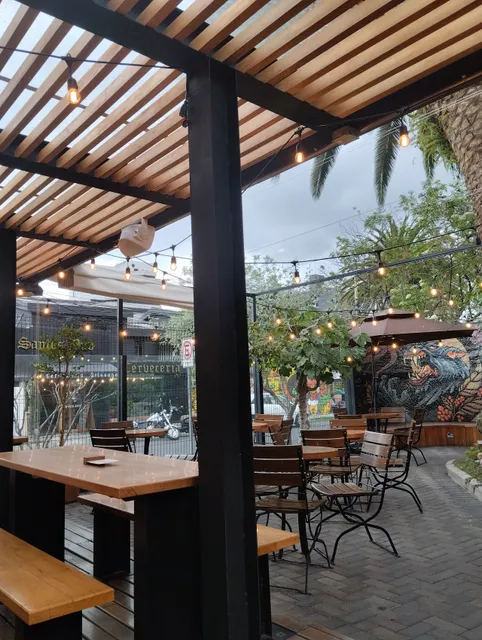 SINNERS Microcervecería Pradera