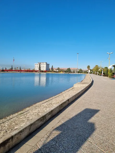 دریاچه مصنوعی گنبد