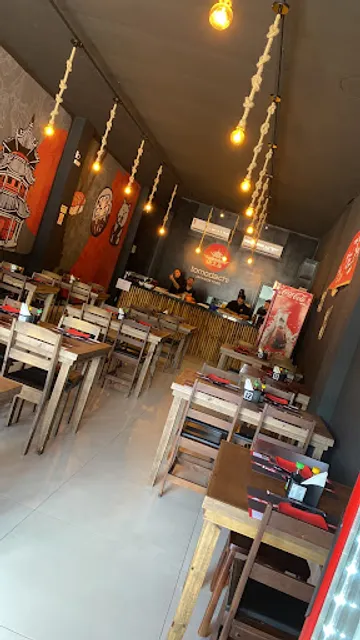 Tomodachi japanese food