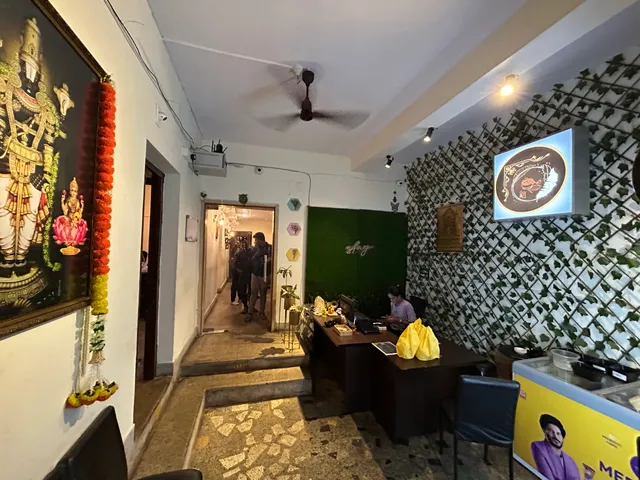 SRI RAJU GARI MILITARY HOTEL