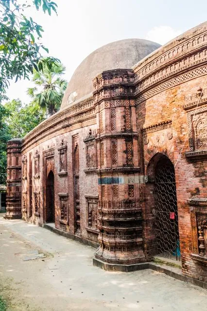 Boro Sona Jame Masjid