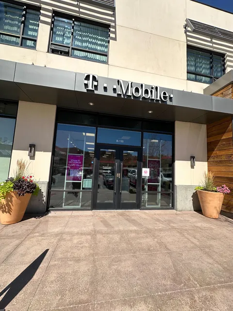 T-Mobile Authorized Retailer