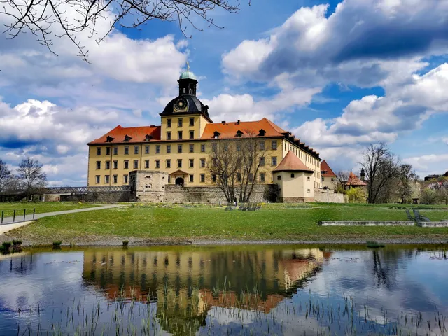 Schlosspark Moritzburg Zeitz Haupteingang