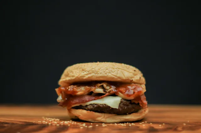 Cups 'n' Craves Cafe