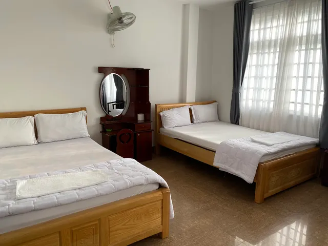 Khách sạn Ngọc Hồi 2