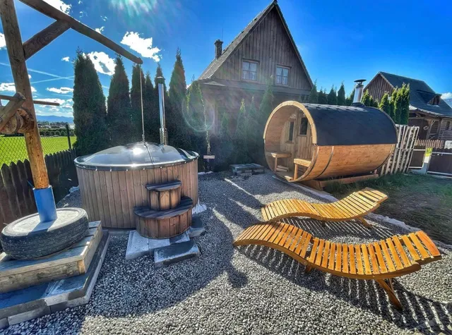 Drevenička Anička - Liptovská Mara