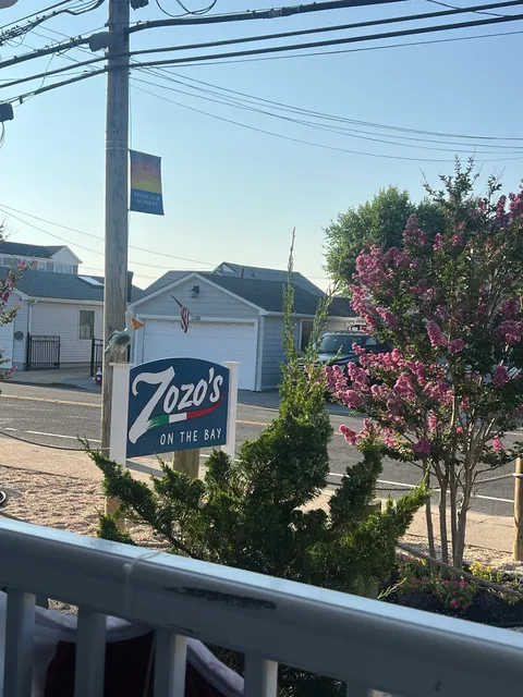 Zozo's On The Bay