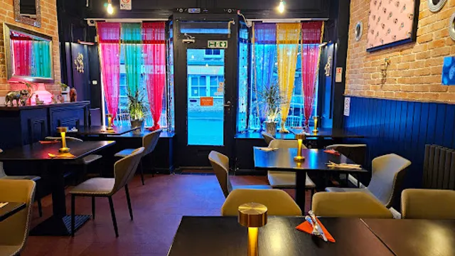 Bhavi's Kitchen Restaurant & Takeaway