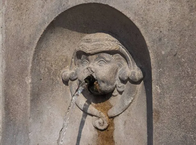 Fontana dell'acqua marcia