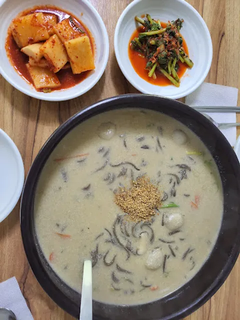 봉평산골메밀촌