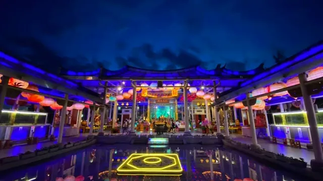 Taiwan Husheng Temple