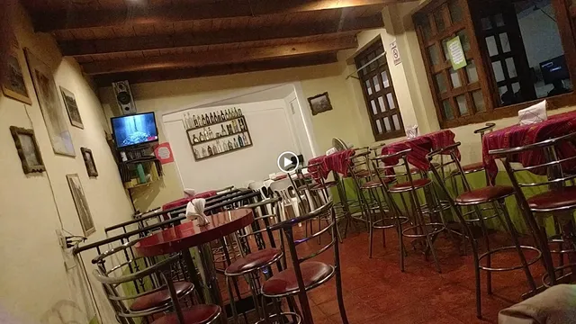Restaurante Bar Karaoke Los Prismas