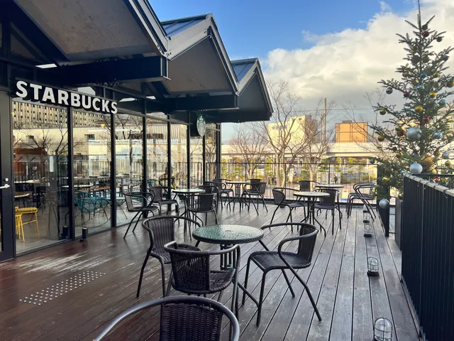 Starbucks Coffee - Viva Square Kyoto, Umekoji Park
