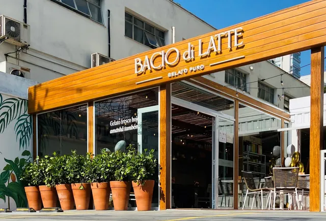 Bacio di Latte - Vieira de Morais