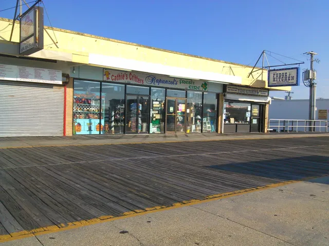 Quinn's Original Fudge Island