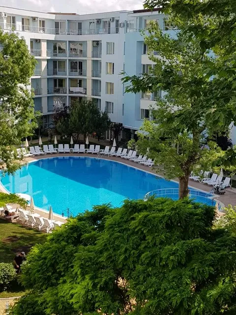 Yassen Holiday Village