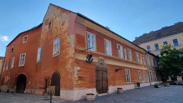 Golden Eagle Pharmacy Museum