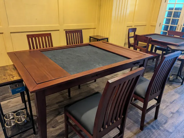 ボードゲームカフェ&バーあなぐま