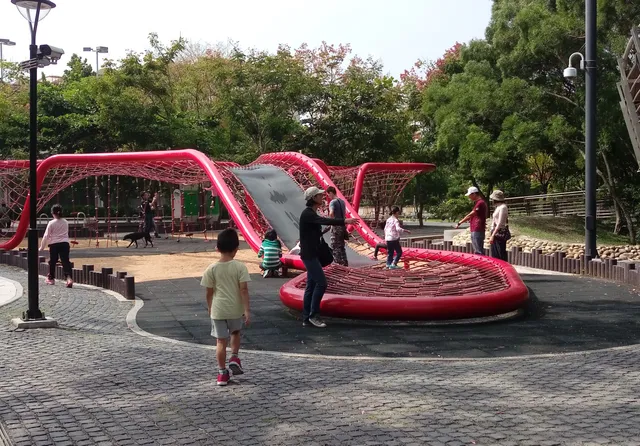Aofong Hill Park barbecue area