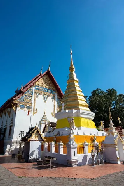 Wat Sri Don Kham