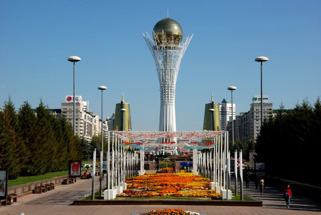 Square of state symbols