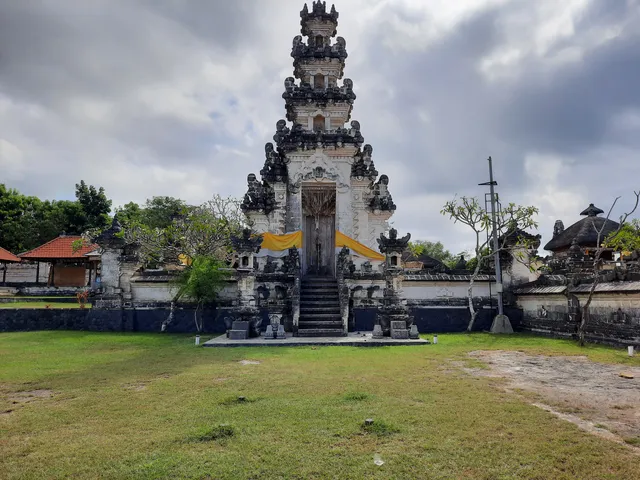Pura Dhang Kahyangan Gunung Payung