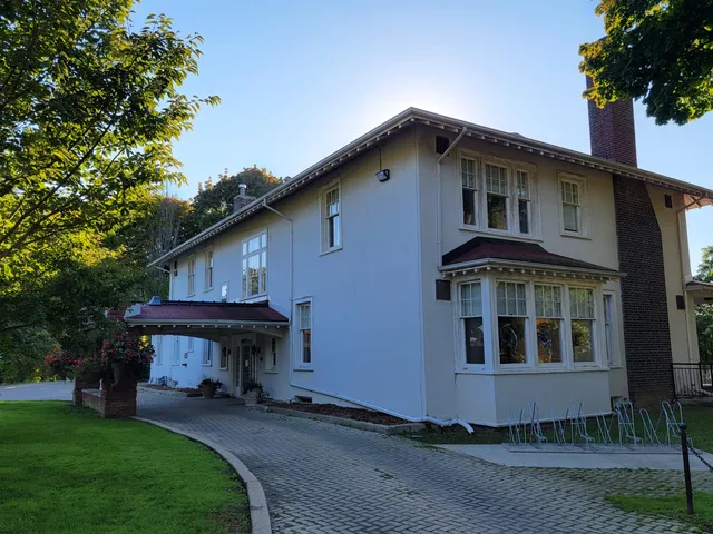 Cedar Ridge Creative Centre