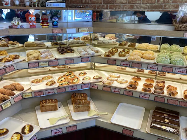 手造りのパン ロビンフッド