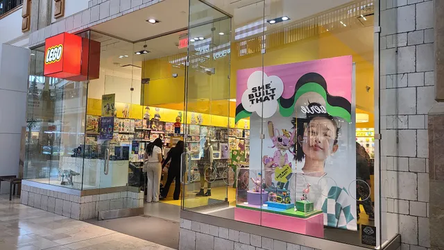 The LEGO® Store Park Meadows Mall