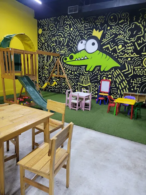 Busher Cocdril's Plaza Sofia