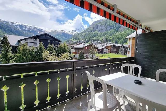 Apartment Matten (Utoring)