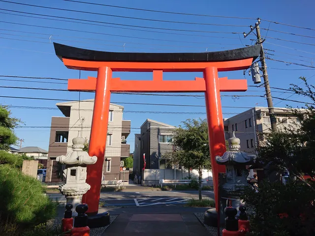 Kugenuma Fushimi Inari Shrine (Shrine of Eye-Slugger)