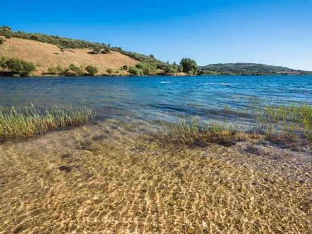 Plage fluviale de la Fraga da Pegada