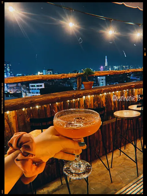 Ráng Chiều Rooftop