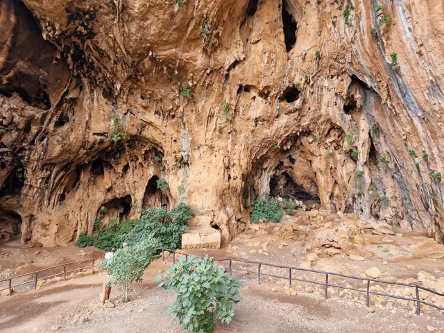 Grotta dell'Uzzo
