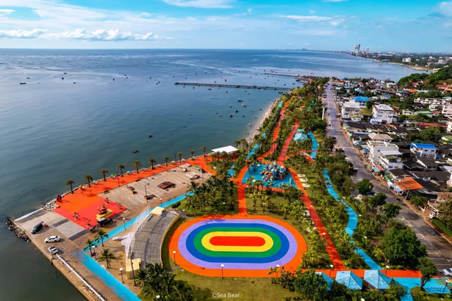 Chai Talay Bang Phra Public Park