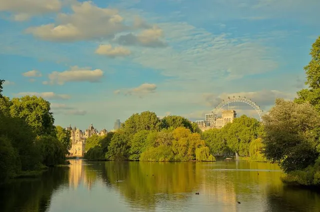 Saint James's Park Lake