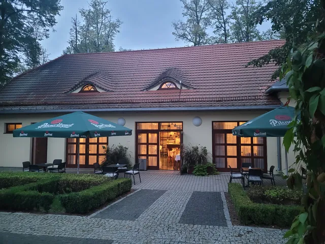 Centrum Konferencyjne Mazowsze i Karczma Staropolska