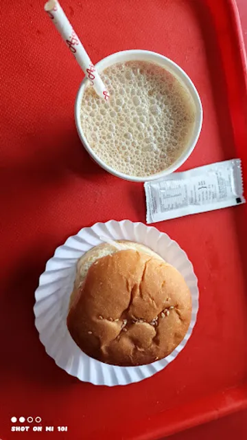 Ajay's Sayajigunj, Vadodara